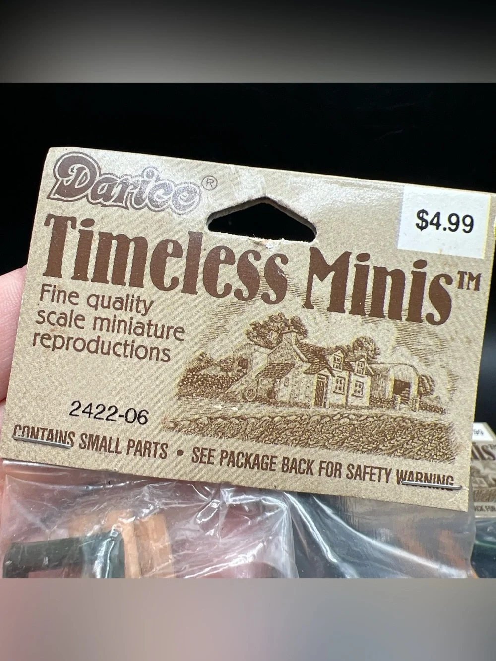 Darice Timeless Minis 2422-06 Dollhouse Miniature Wooden Handle Garden Hand Tool - Picture 2 of 7